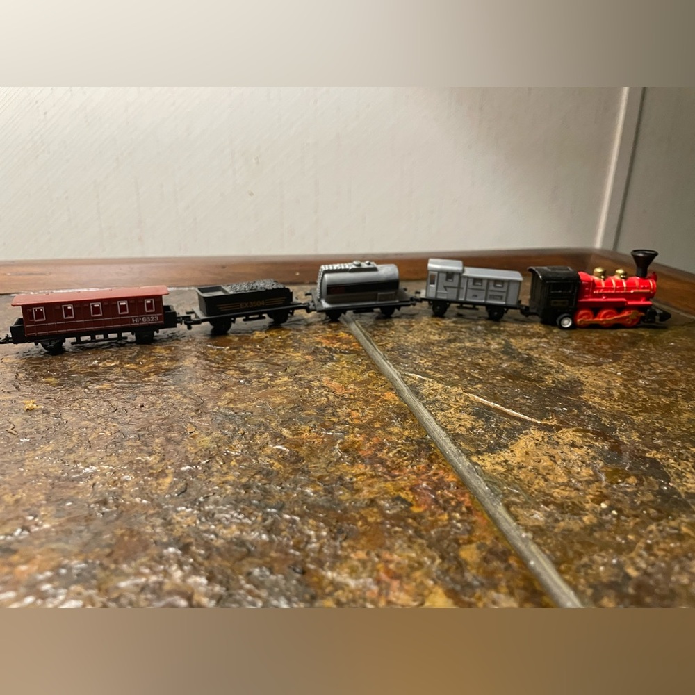 1989 SOMA TRAIN MICRO SET Ideal Christmas village piece